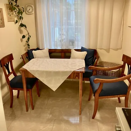 Apartment Cozy Apartment Steyr Mitte, Ruhig, Parkplatz, Terasse, 2 Schlafzimmer, Wlan Steyr