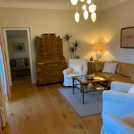 Cozy Apartment Steyr Mitte, Ruhig, Parkplatz, Terasse, 2 Schlafzimmer, Wlan Steyr