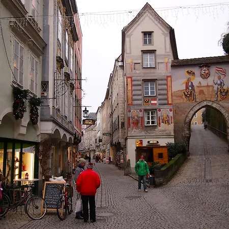 Appartement Zentrales Apartment Mit Schnellem Internet Parkplatz 2 Schlafzi Und Ruhig *