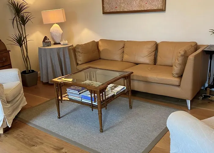 Apartmán Zentrales Mit 2 Schlafzimmer Und Parkplatz Ruhig Und Schnelles Internet