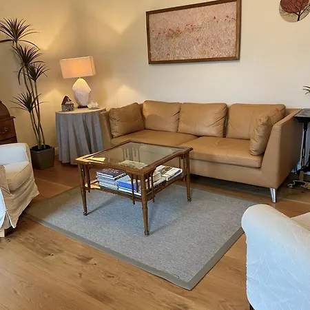 Apartmán Zentrales Mit 2 Schlafzimmer Und Parkplatz Ruhig Und Schnelles Internet