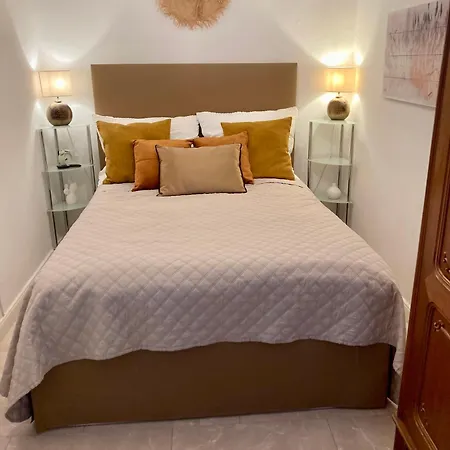 Appartement Steyr Mitte 2 Schlafzimmer Apartment Ruhig Mit Carport Und Garten