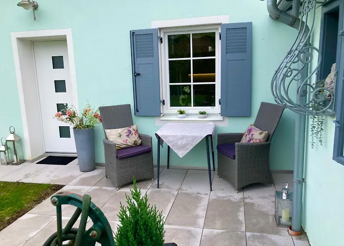 Steyr Mitte 2 Schlafzimmer Apartment Ruhig Mit Carport Und Garten *